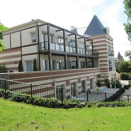 Superbe Deux Pieces Vue Mer Avec Jardin Trouville-sur-Mer Bagian luar foto